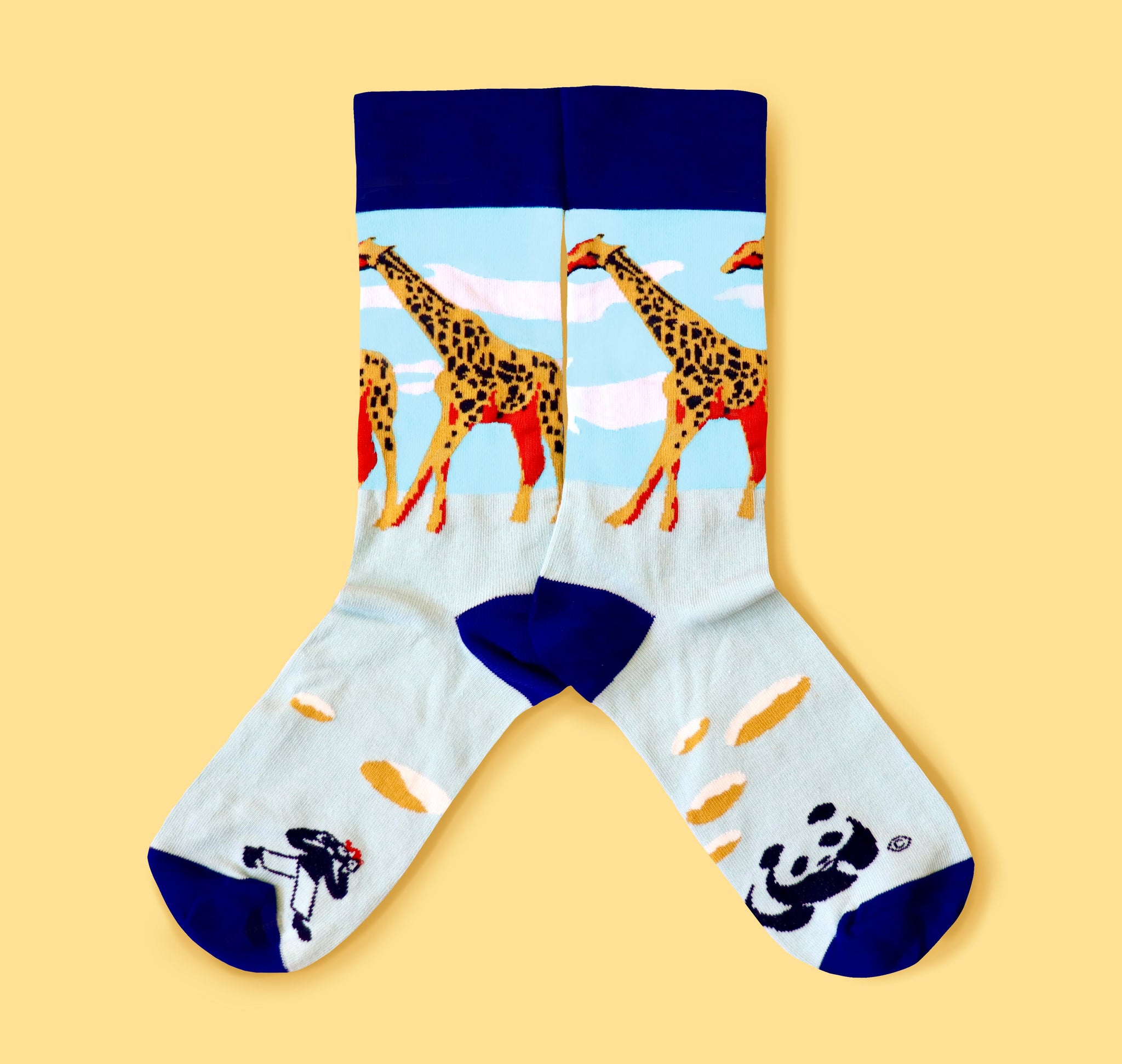 FEAT. sock co.'s Sauntering giraffes socks